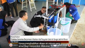 Poltekkes Kemenkes Banjarmasin Hibahkan Alat Pengubah Ubah Air Sungai Jadi Air Minum